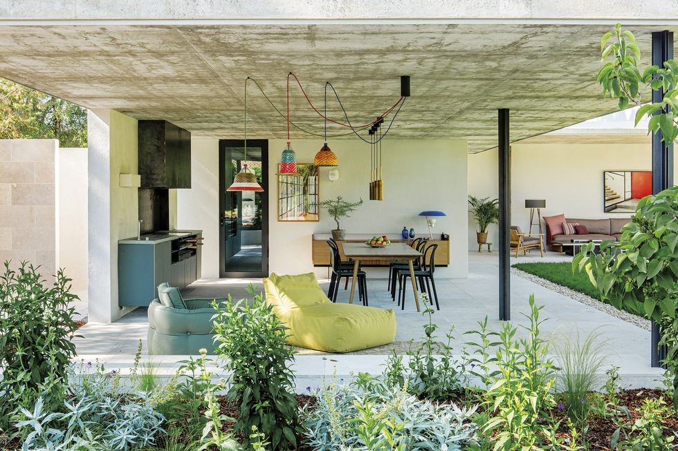 Vila de design in Madrid, cu patio si gradina