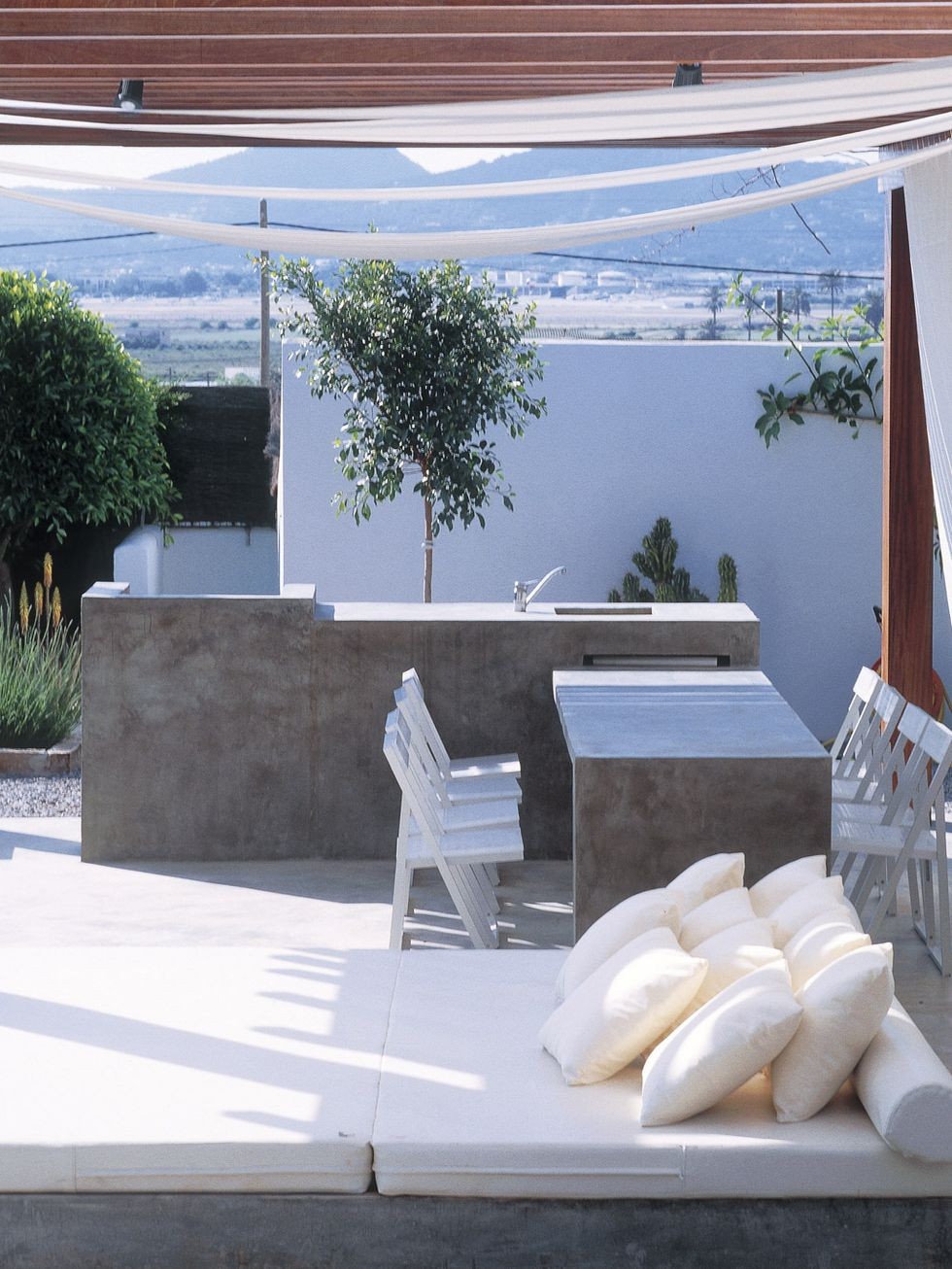 bucatarie in aer liber minimalista