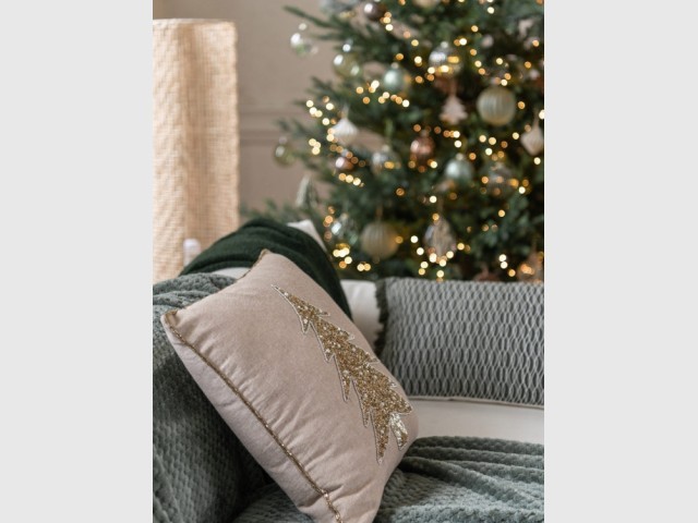 Decoreaza-ti canapeaua