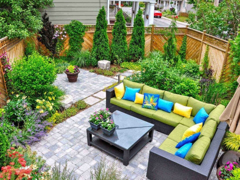 Salon de gradina modern