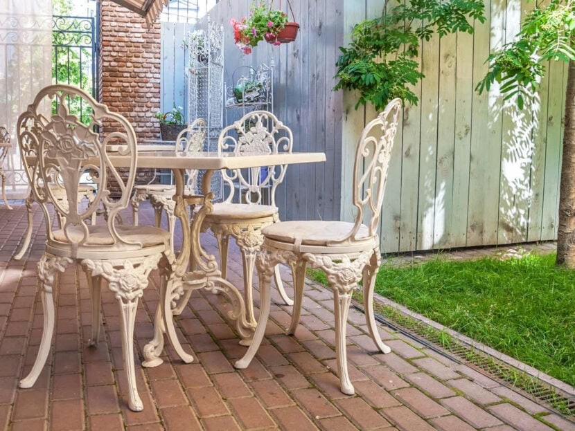 Salon de gradina romantic