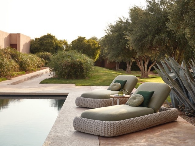 Un pat de plaja moale si confortabil