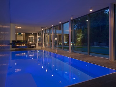 De ce sa alegi un sistem de iluminat artificial pentru piscina ta?