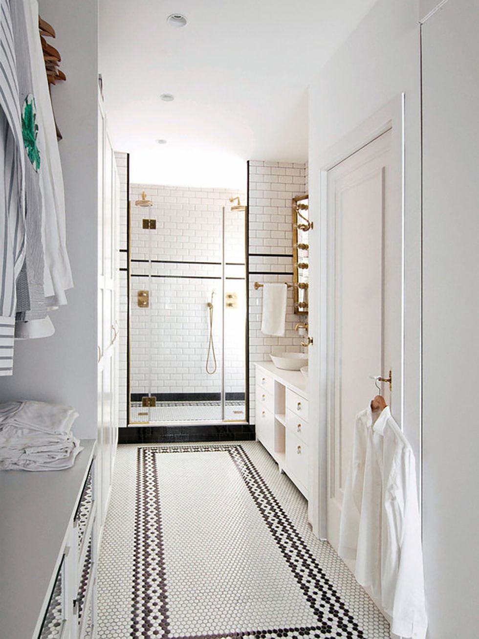 dressing in interiorul baii