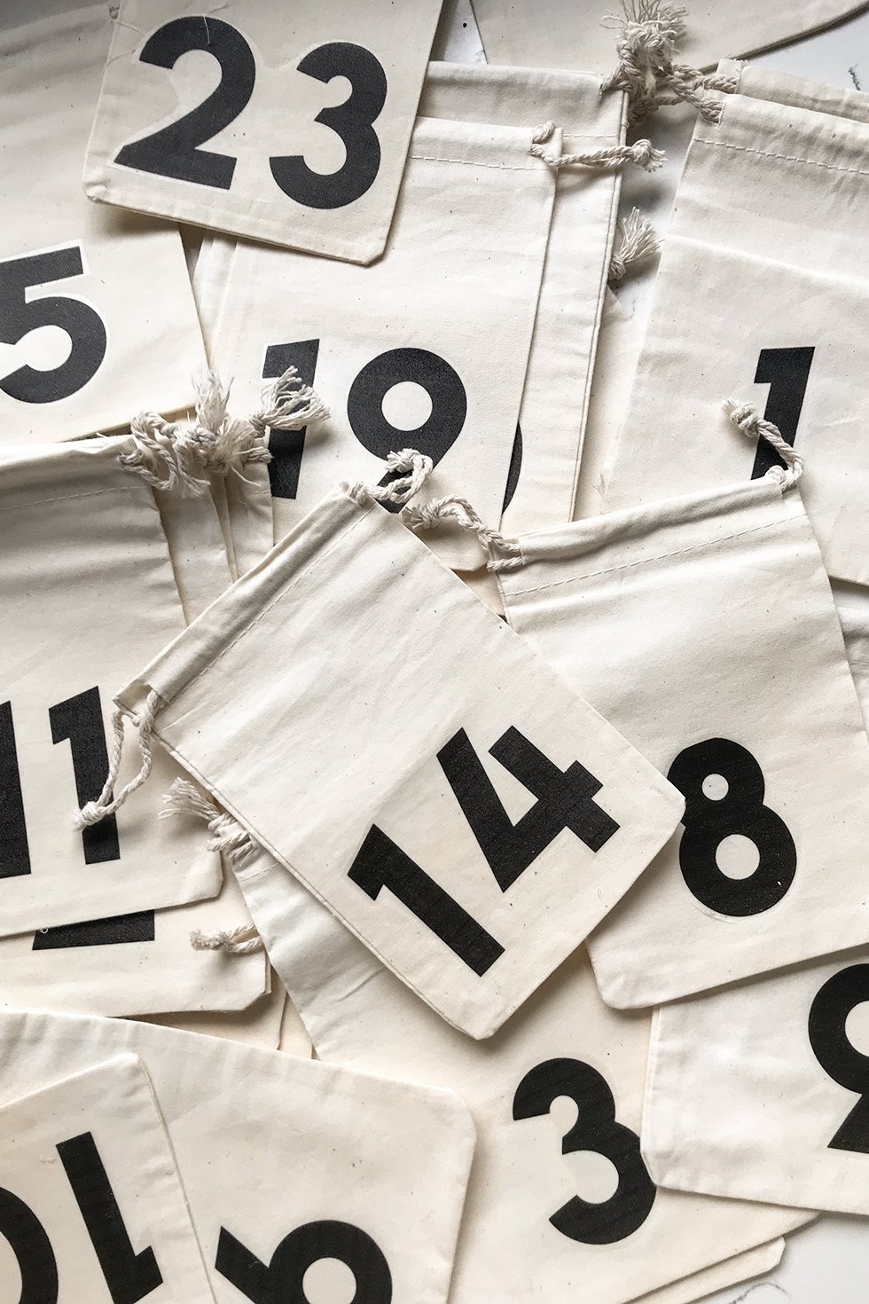 diy_5_advent_calendars_easy_make_christmas_decoration_home_style-23